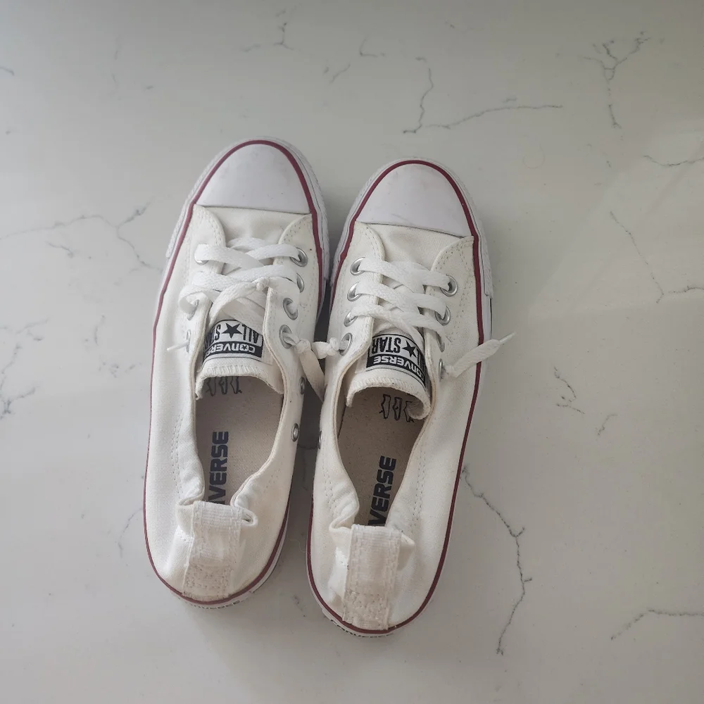 Converse - Picture 2 of 3